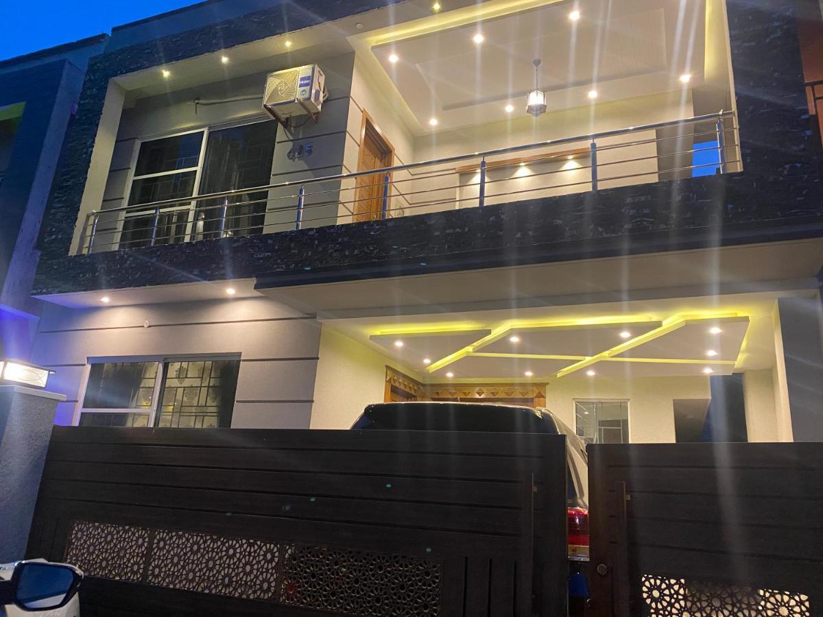 Luxury Guest House In Bahria Town Rawalpindi Exterior photo