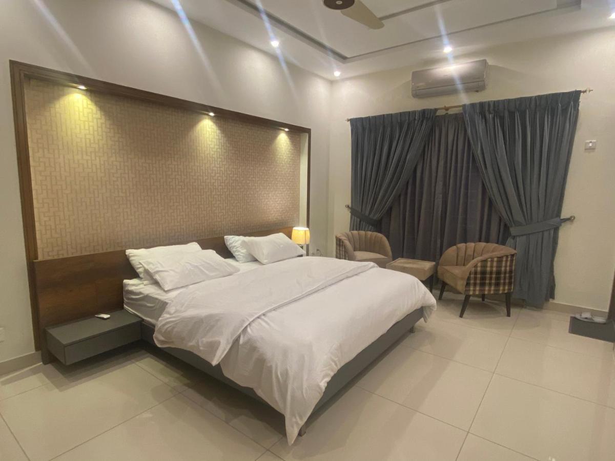Luxury Guest House In Bahria Town Rawalpindi Exterior photo