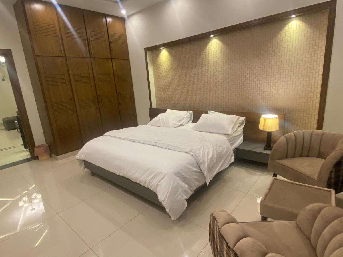 Luxury Guest House In Bahria Town Rawalpindi Exterior photo