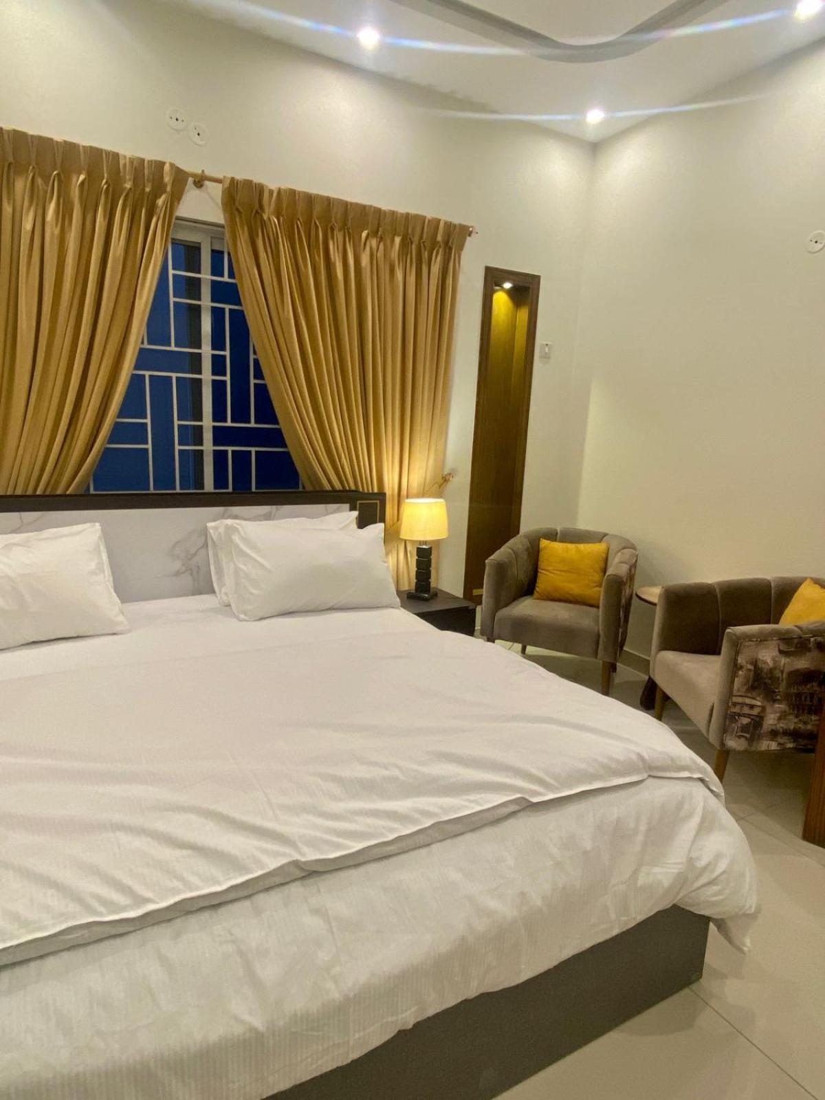 Luxury Guest House In Bahria Town Rawalpindi Exterior photo